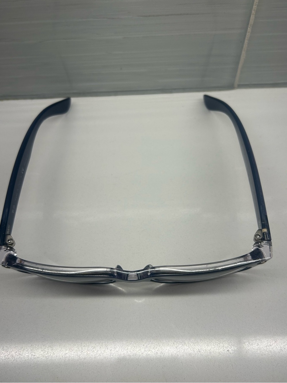 Ray-Ban Navy Polarized Sunglasses - Picture 4 of 6